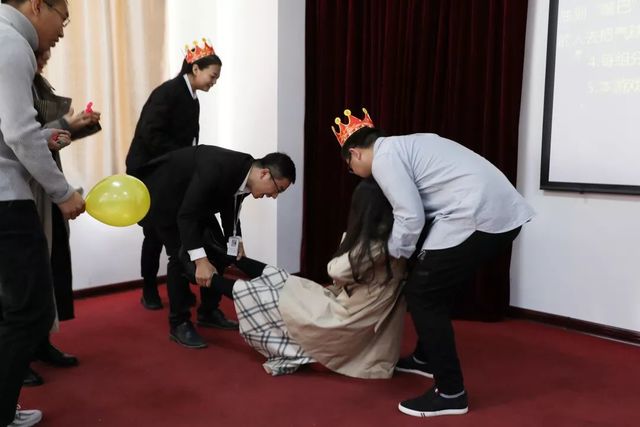 乾港生日會(huì)